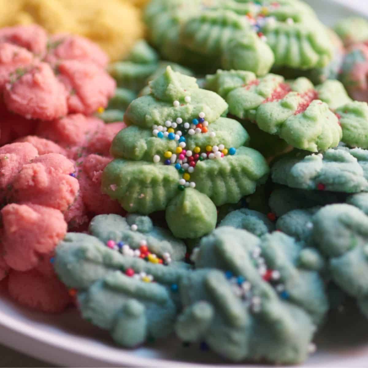 https://finefoodsblog.com/wp-content/uploads/2017/12/spritz-cookies-1200.jpg